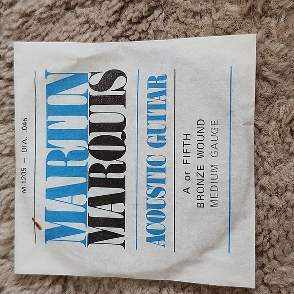Martin Marquis acoustic guitar strings Bronze wound silver steel - Picture 5 of 12